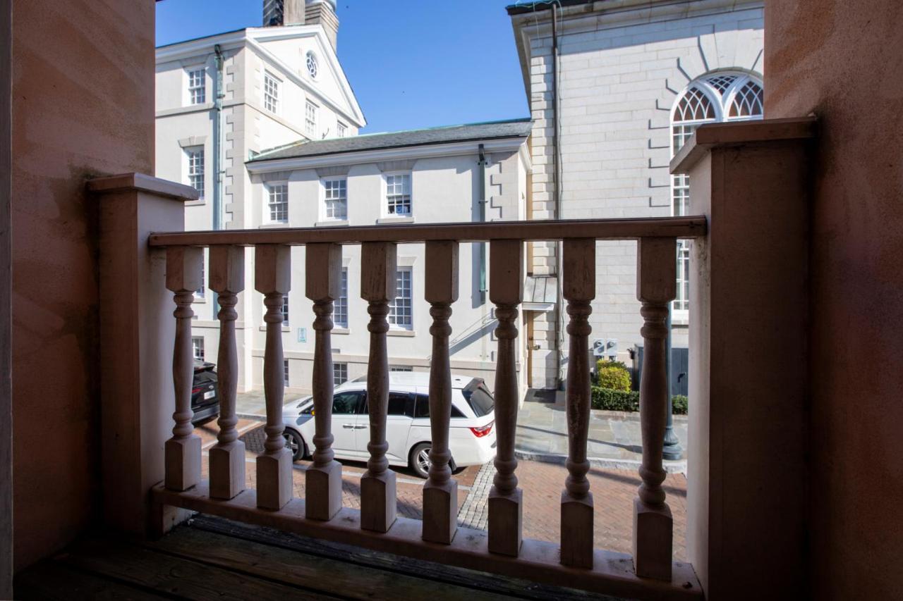 Foley House Inn Savannah Exterior photo